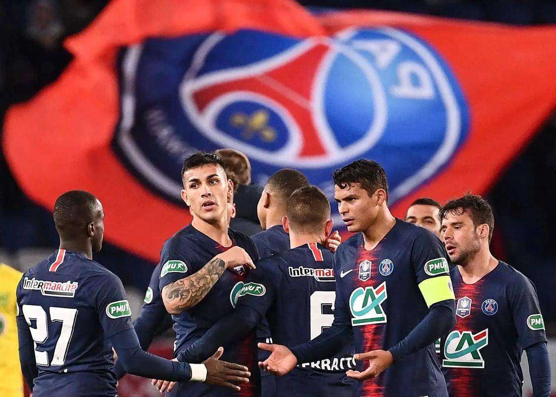 法甲争冠卡位战!摩纳哥主场迎战巴黎 FC,中游军团能否搅局争冠格局?